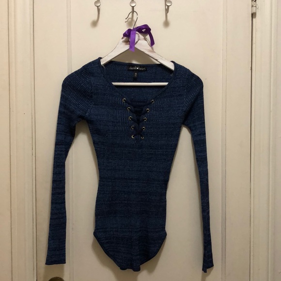 Women’s blue long sleeve shirt - Picture 1 of 3